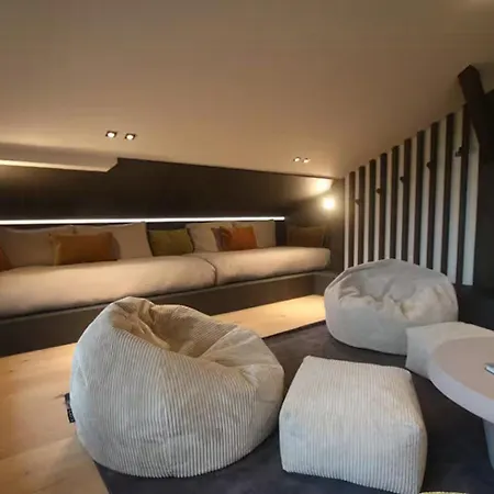 Maison Ecologique Avec Piscine A Holiday home *